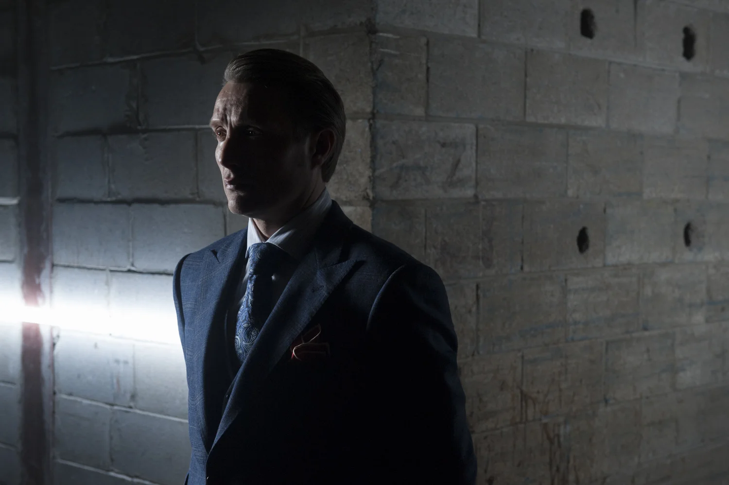 Hannibal_Sony_BTS_412.jpg