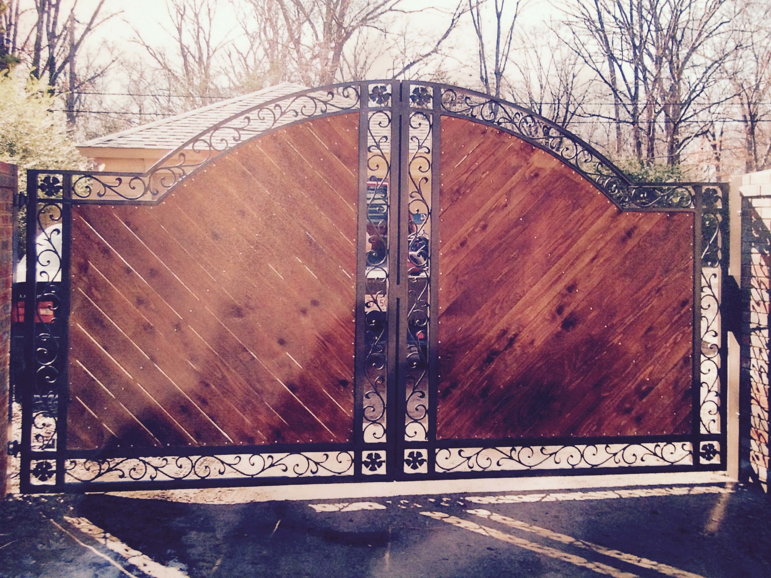 Wood Driveway Gate.jpg