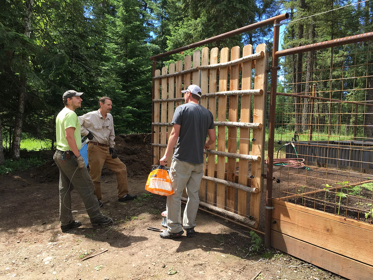 Electric bear fences are custom-built and adaptable to the particular needs of each site, and here Luke, Mike, and Chris explore the options for wiring the door. These fences are also extremely cost-effective investments that secure landowner attractants with practical methods, spare money required for expensive post-problem management, and save bears from needlessly losing their lives.