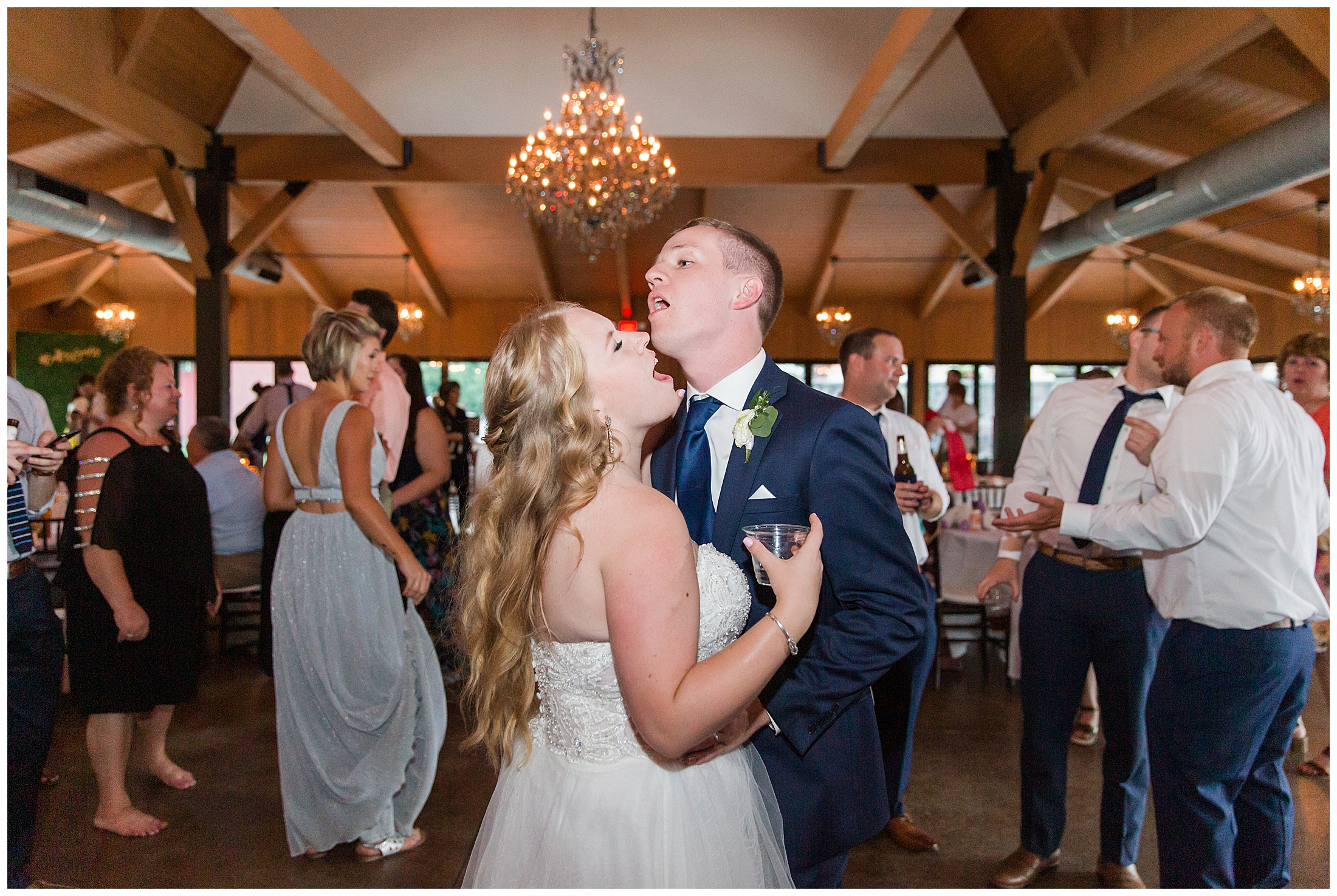 historic-acres-of-hershey-wedding-photographer_0171.jpg