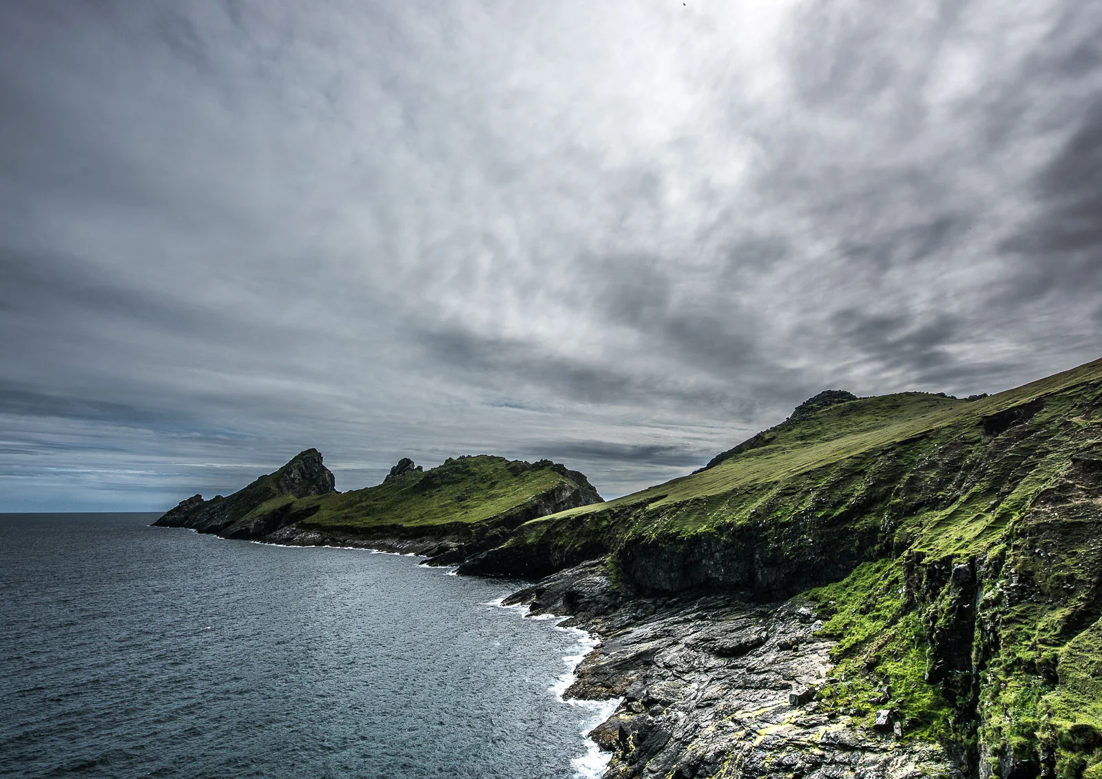 Dun. Nikon D810 14-24mm f2.8 at 14mm. 1/2500sec f8 ISO 64