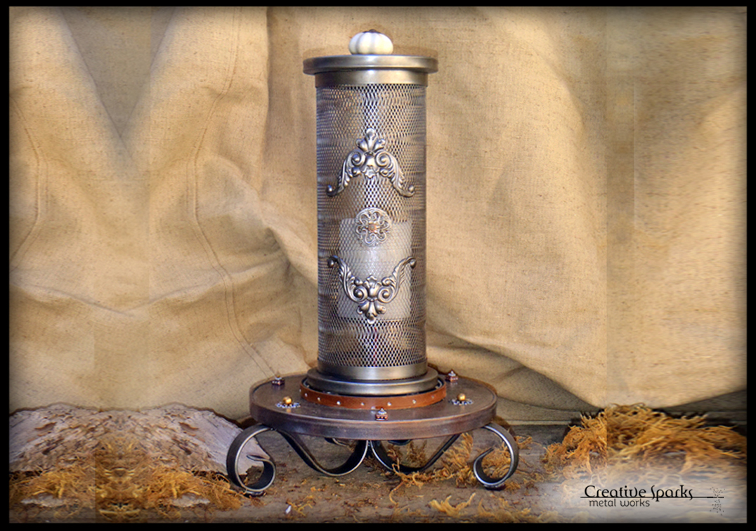 Hurricane Lamps_4_Creative Sparks Metal Works_Gallery_.jpg