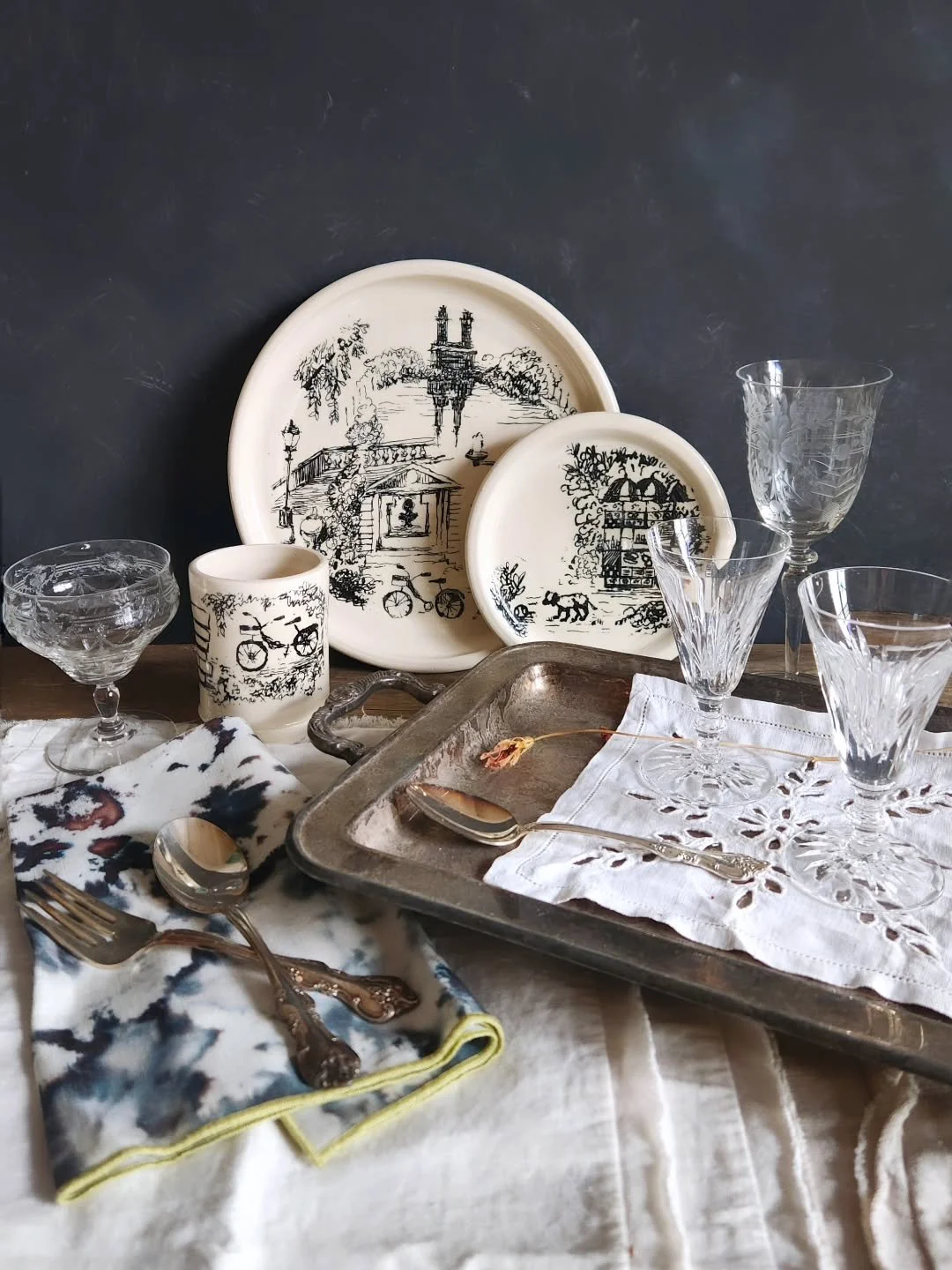 HOLIDAY POP UP SALE/PARTY in NYC on December 6th at @neighbor.nyc from 1pm-6pm. I'm teaming up with 2 lovely ladies to sell items from my vintage crystal, glass &amp; flatware collections just in time for the holidays. Katie @deargloria.home will be 