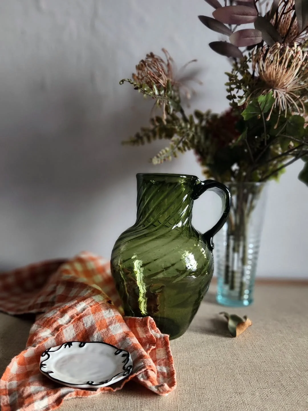 I'm saying goodbye to my studio for a few weeks while I travel to my happy place in San Diego, the @optimumhealthinstitute  I'll be having some me time, and pondering the new year while eating organic food and working out every day. When I return the