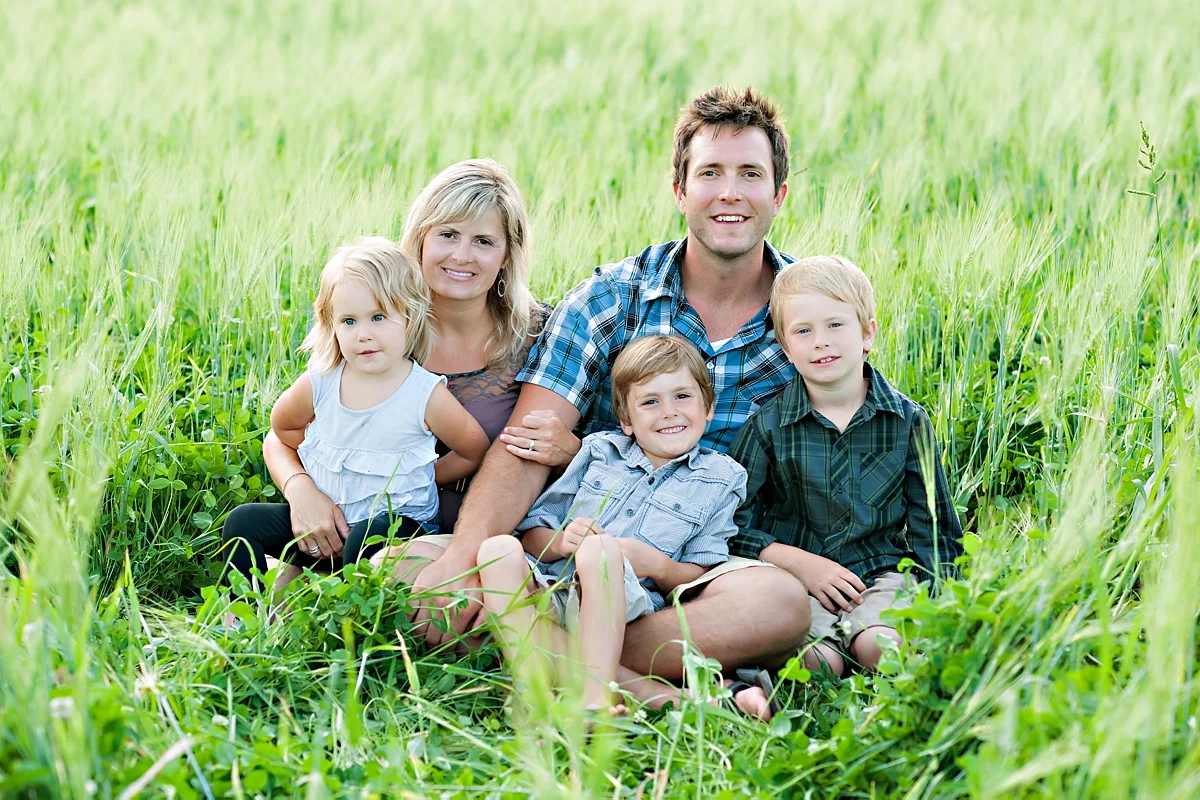 Halifax-Portrait-Photography-Annapolis-Valley-Family-Photography-Candace-Berry-Photography010.jpg