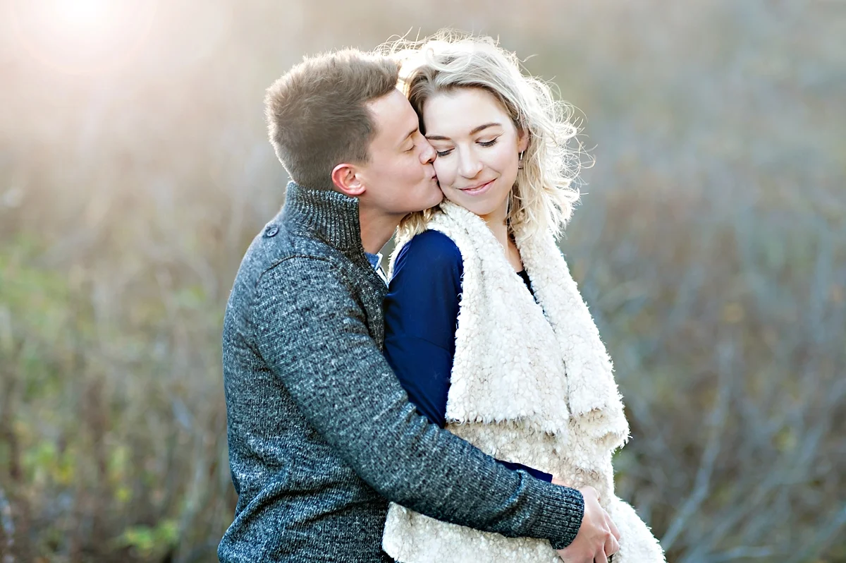 Nova-Scotia-Beach-Engagement-Shoot-Candace-Berry-Photography010.jpg