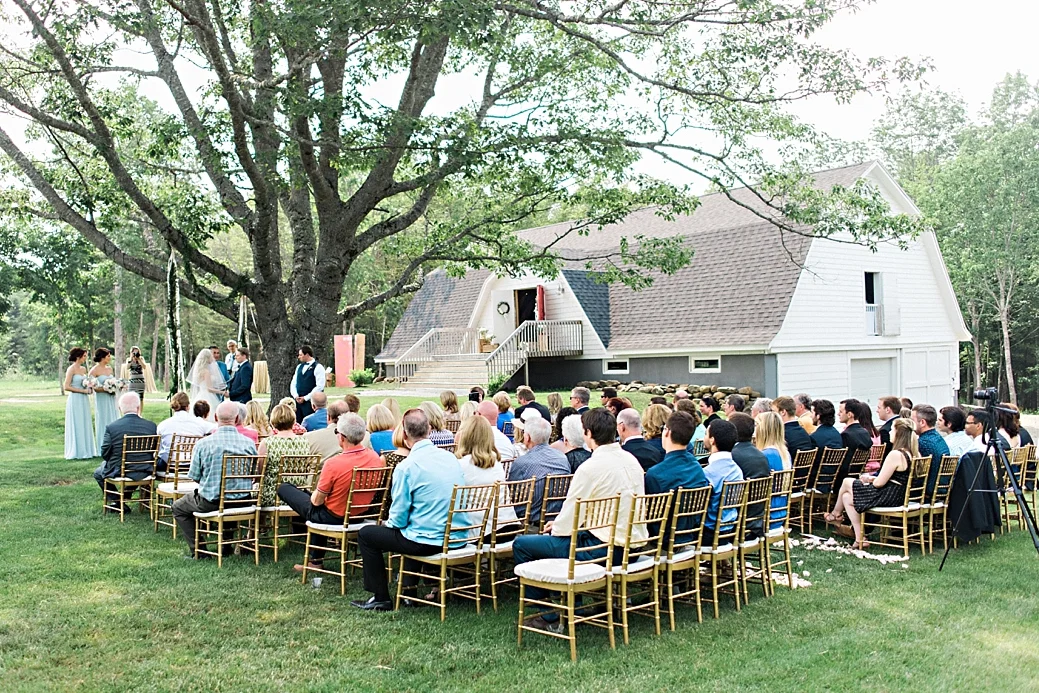 Shea-Curtiss-Outdoor-Garden-Barn-Wedding_042.jpg