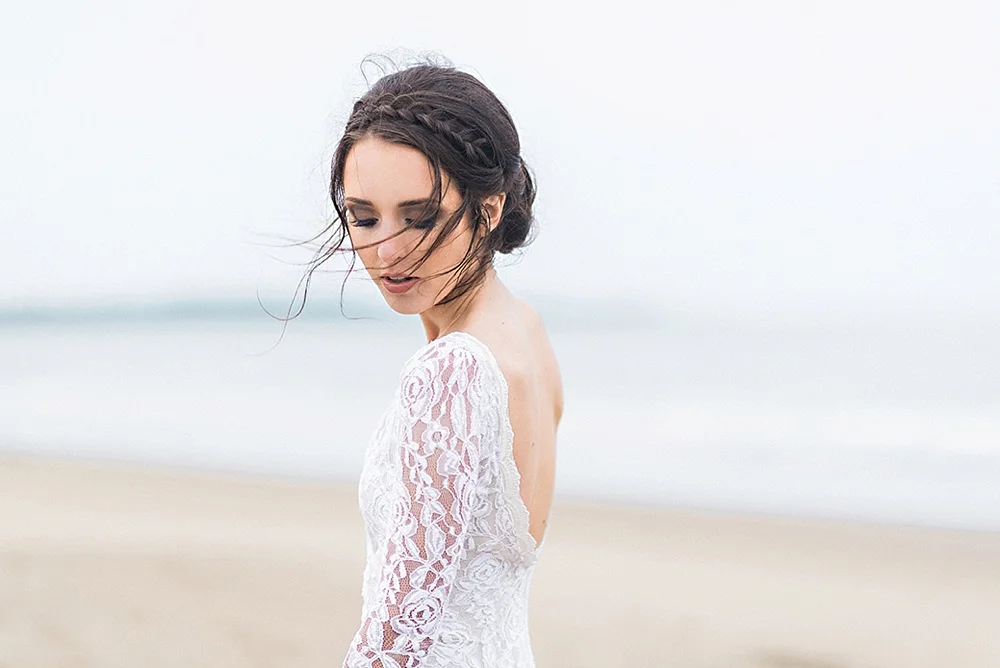 Windswept-Coastal-Bridal-Shoot-Beach-Inspiration017.jpg