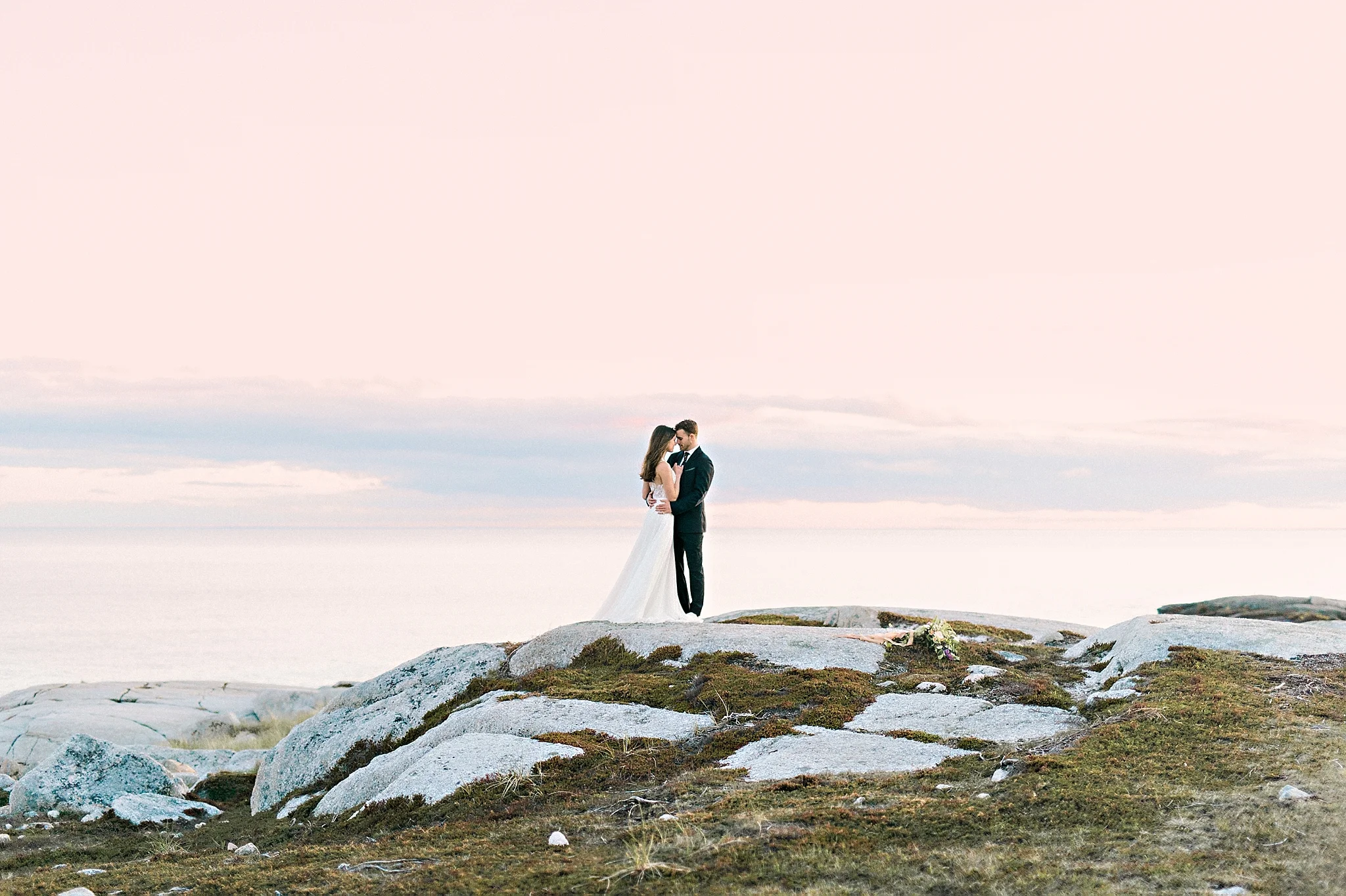 Rugged&Romantic_StyledElopement_067.jpg