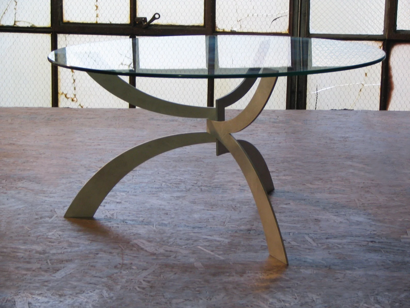 tri coffeetable1_2.jpg