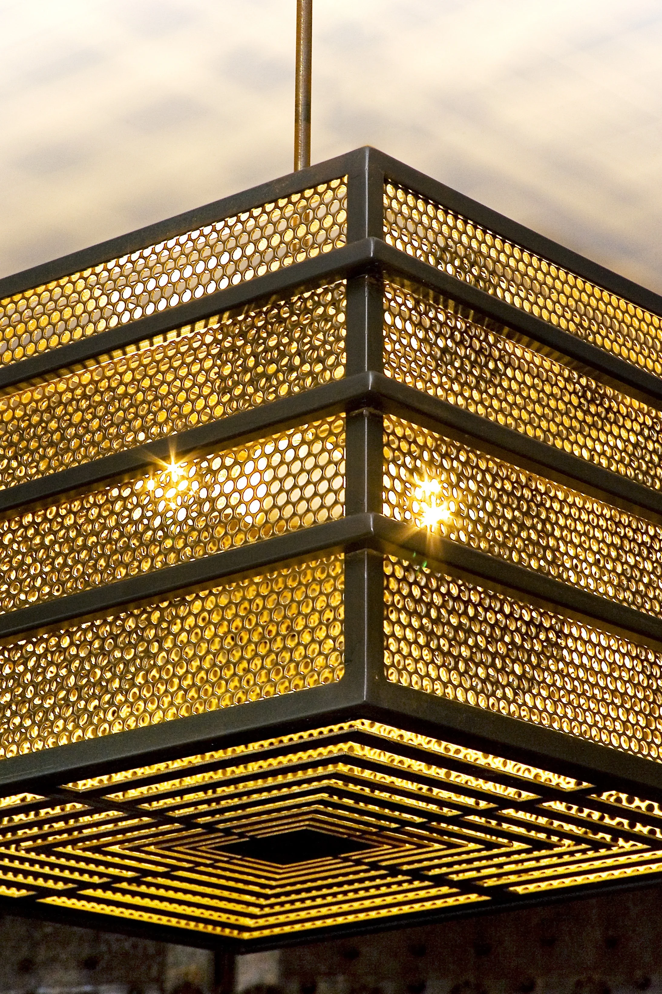 80Edgehill 1Light1_5.jpg