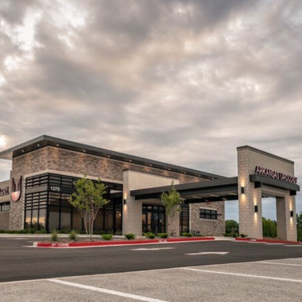 This week, we're highlighting one of our past healthcare projects, Arkansas Urology. In the design, we sought to create a functional design that could host a myriad of amenities such as a CT machine, ten exam rooms, an on-site lab, an ultrasound room