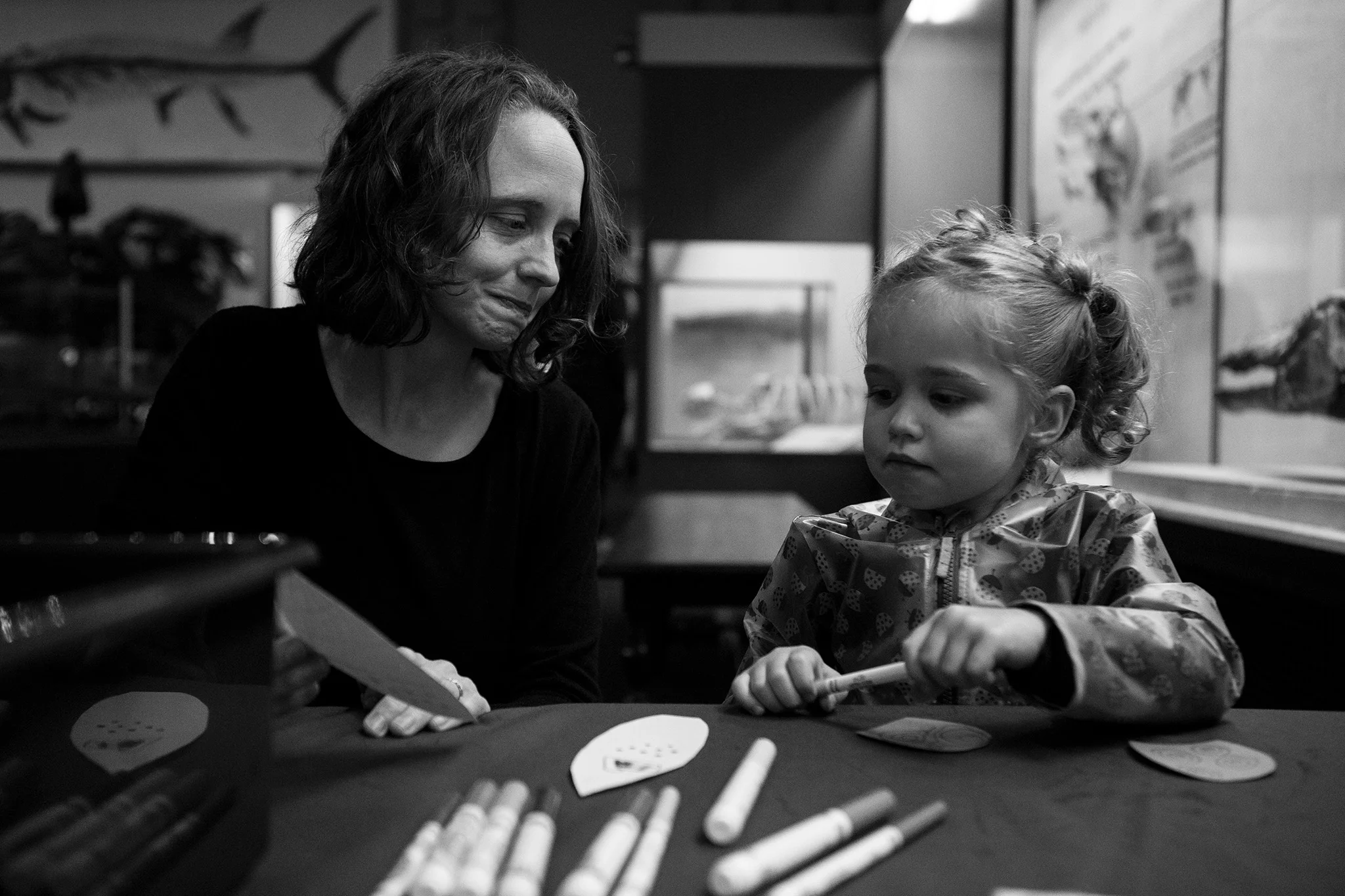 expressive-mother-daughter-photograph.jpg