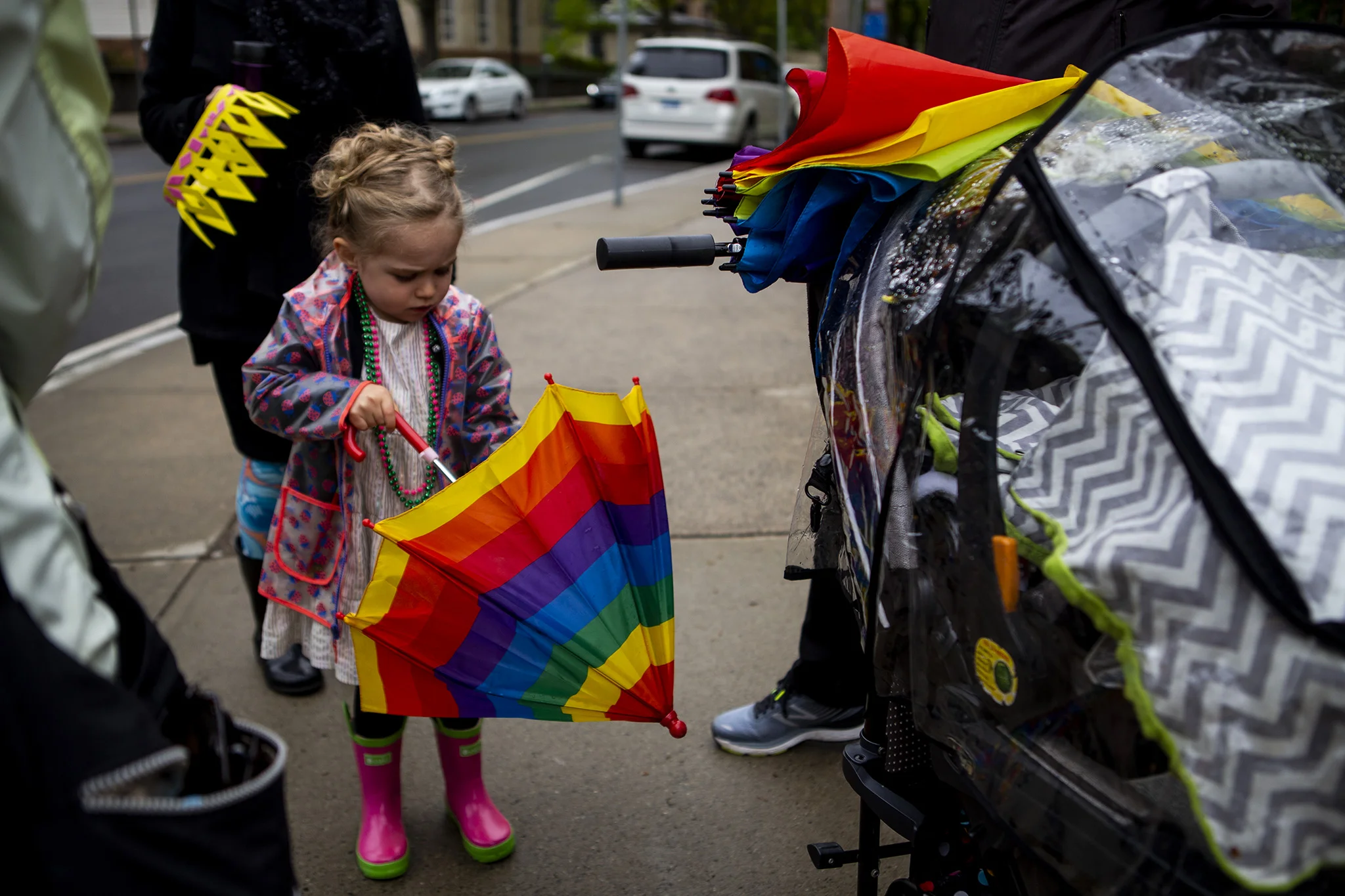 rainbow-umbrella-child-photography.jpg