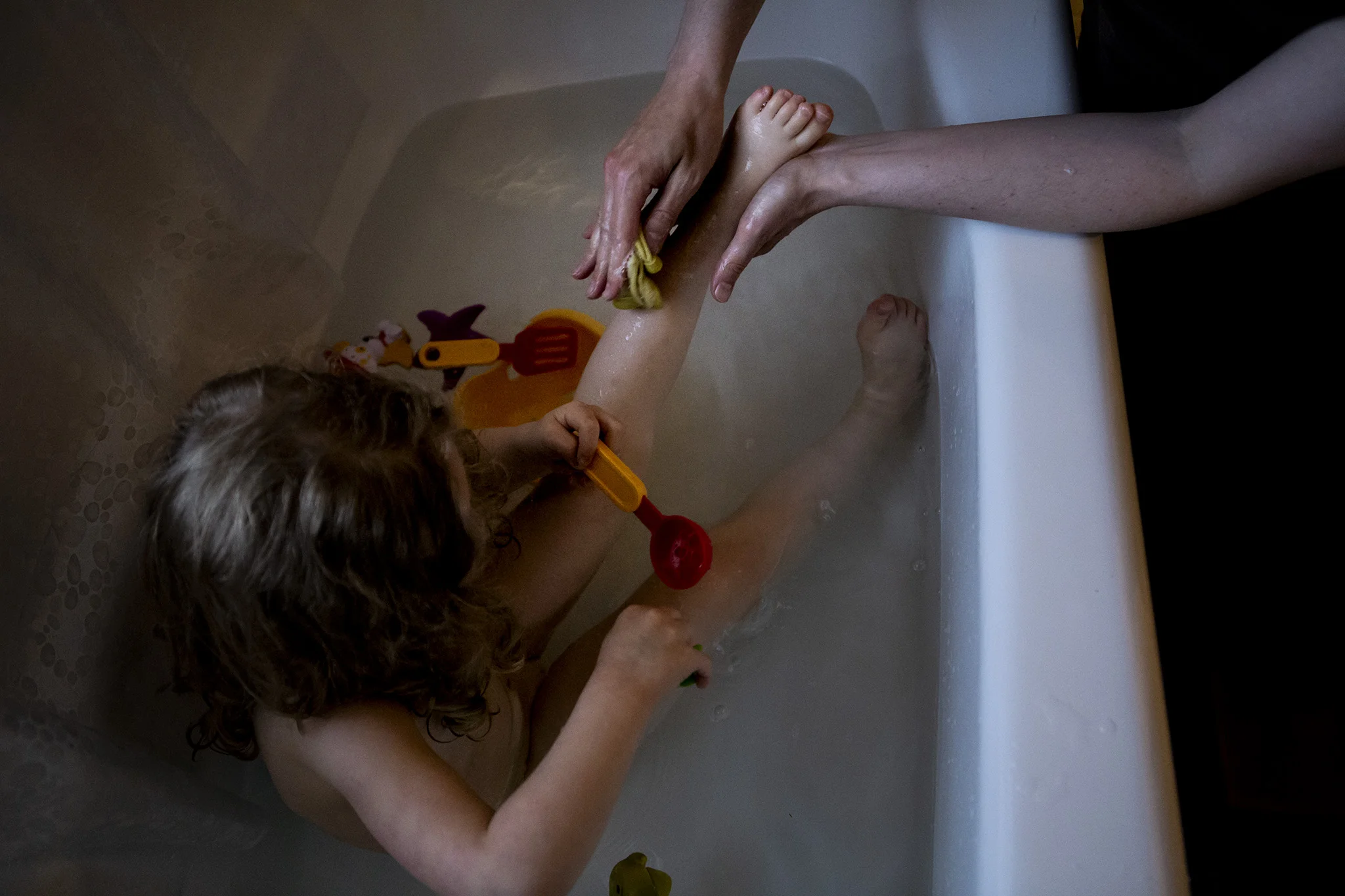 caring-parent-bathtime.jpg