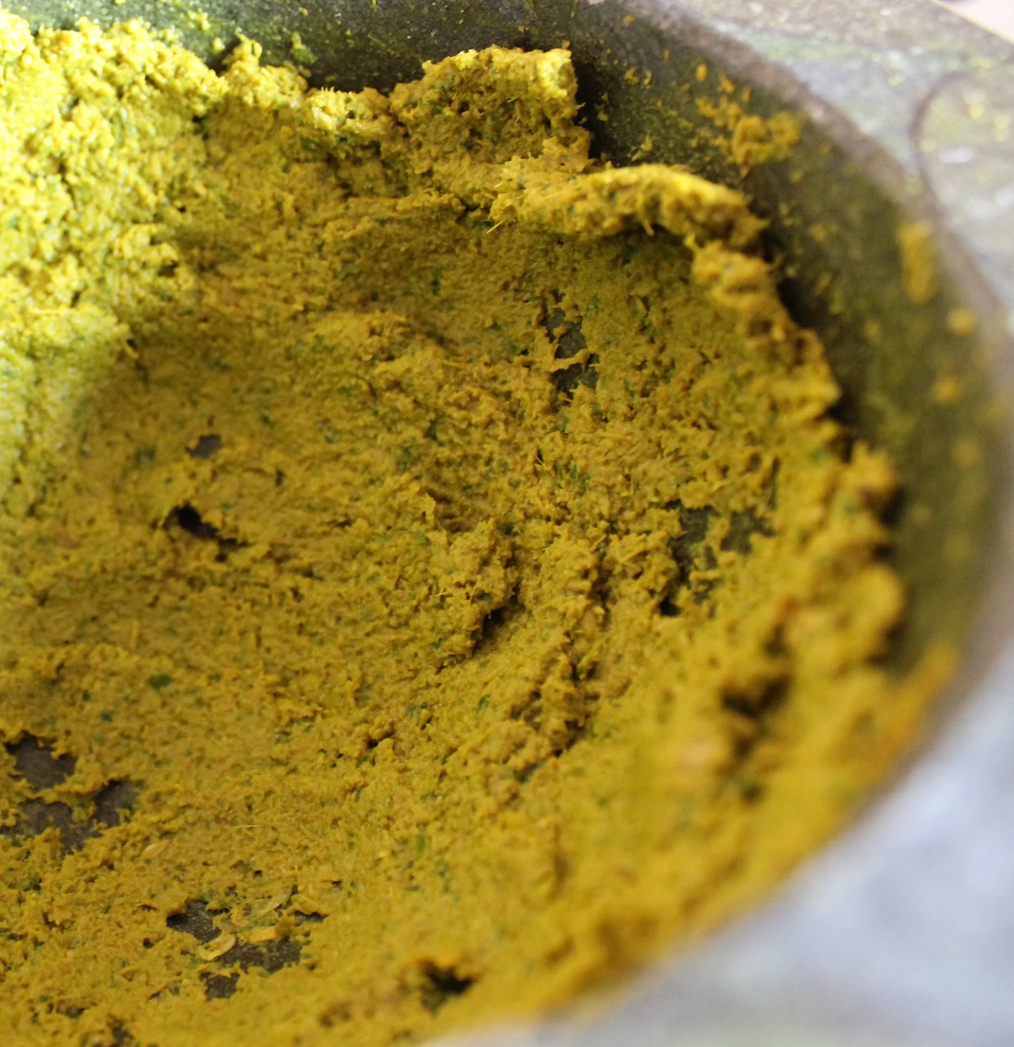 Kroueng Leung | Yellow Curry Paste