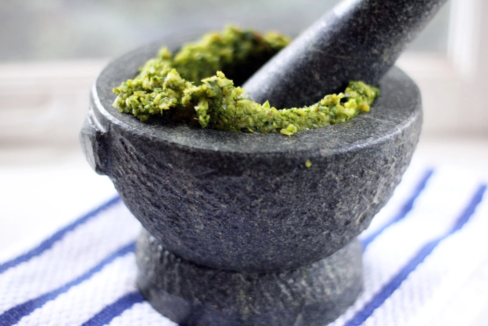 Kroueng Baithong | Green Curry Paste