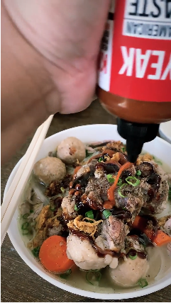 Kathiew Kantouy Ko | Oxtail Noodle Soup