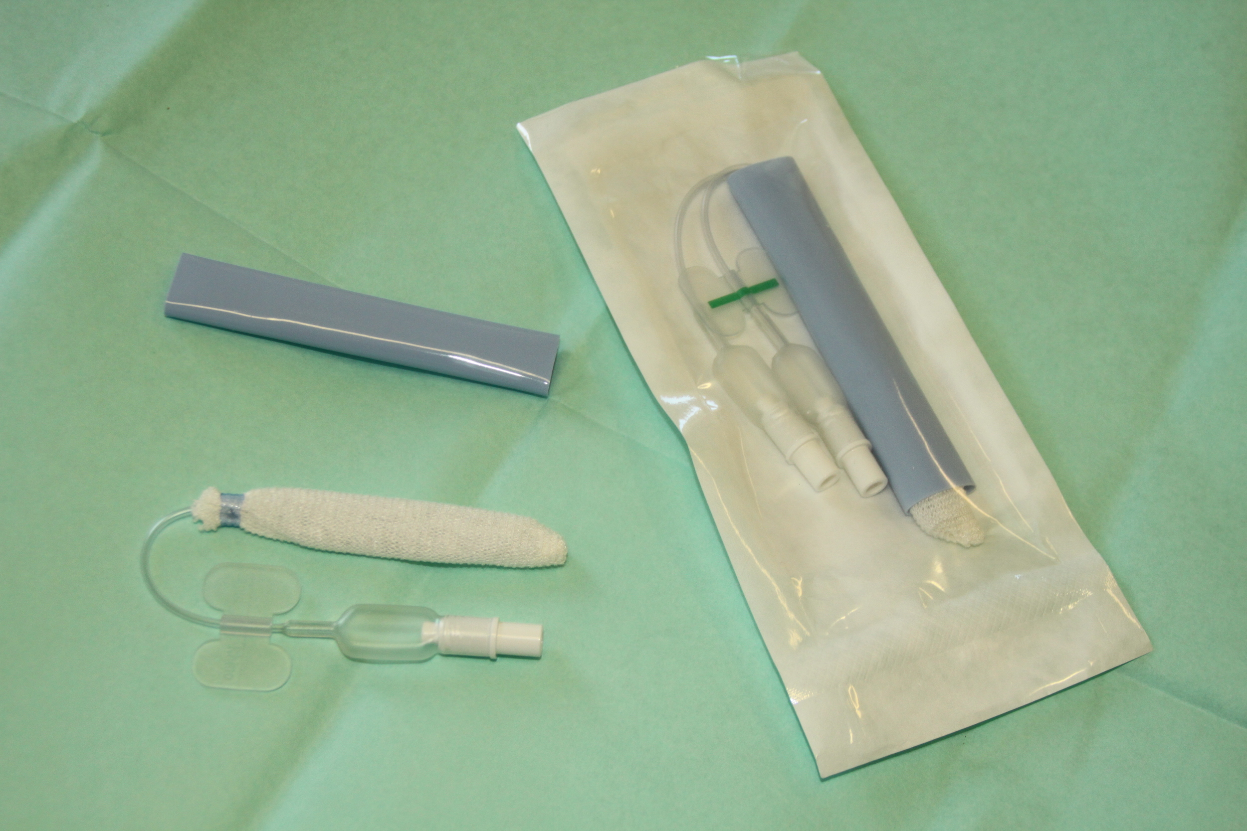 Figure 1. Rapid Rhino inflatable nasal packs, 7.5cm (left) and 9cm double balloon (right).