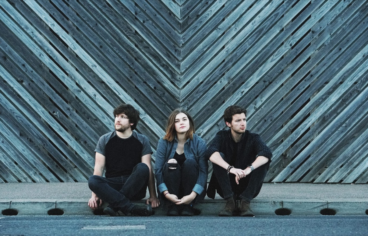 In Earnest – Come Upstairs