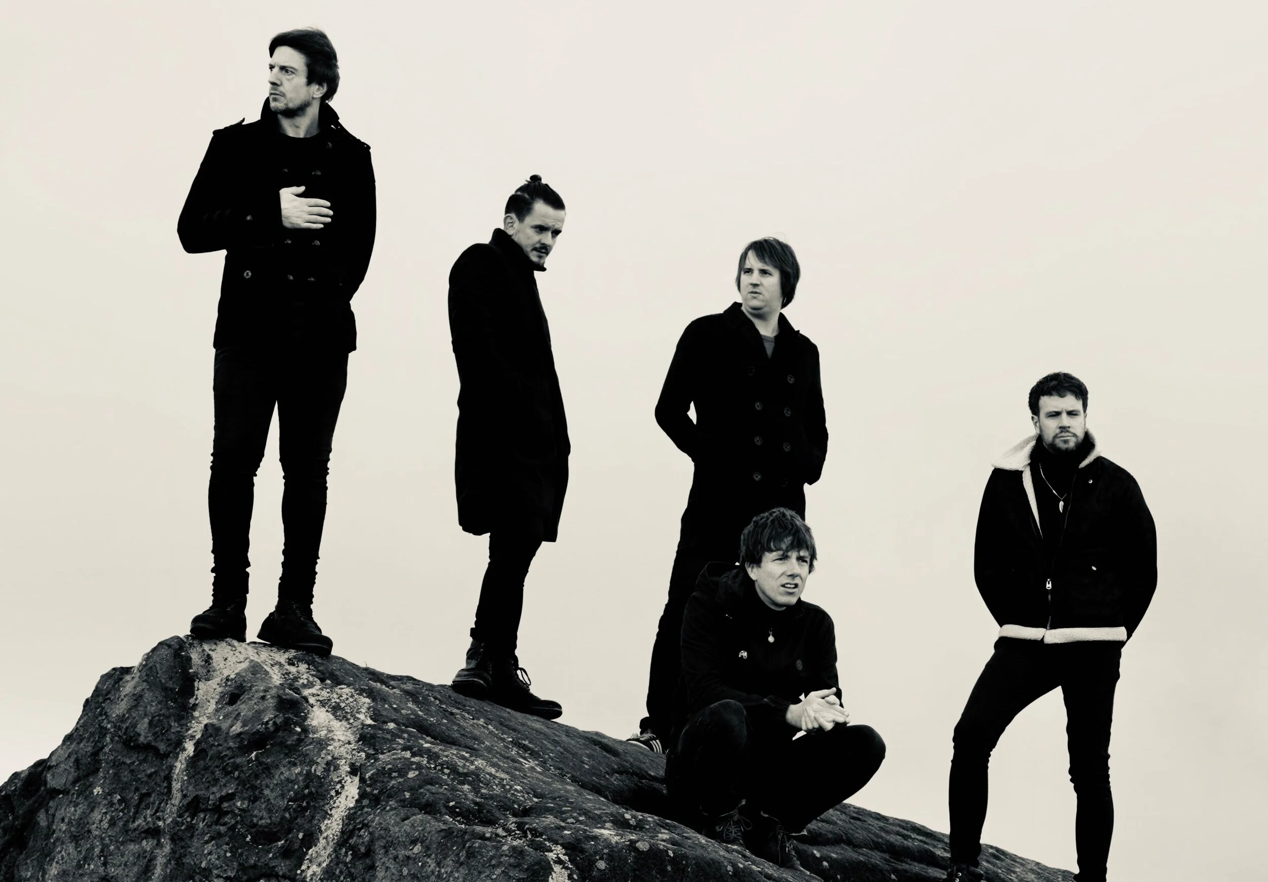 Apollo Junction – On The Ropes