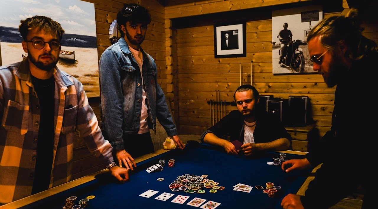 no drinks on the dancefloor