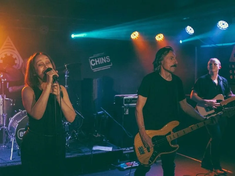 Echobelly: Chinnerys, Southend