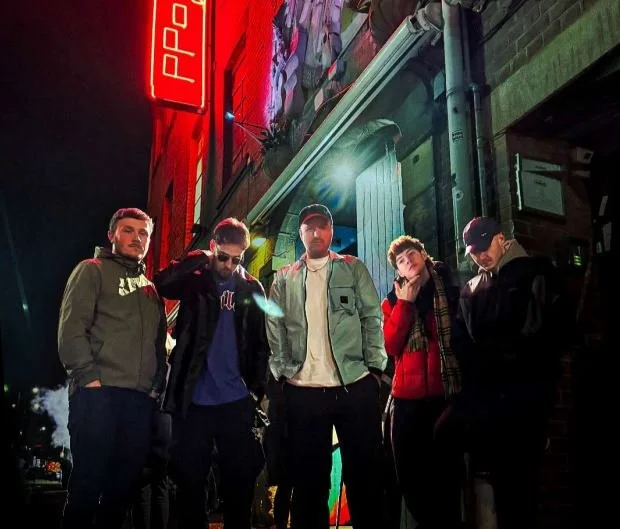 The Crooks – Carry On