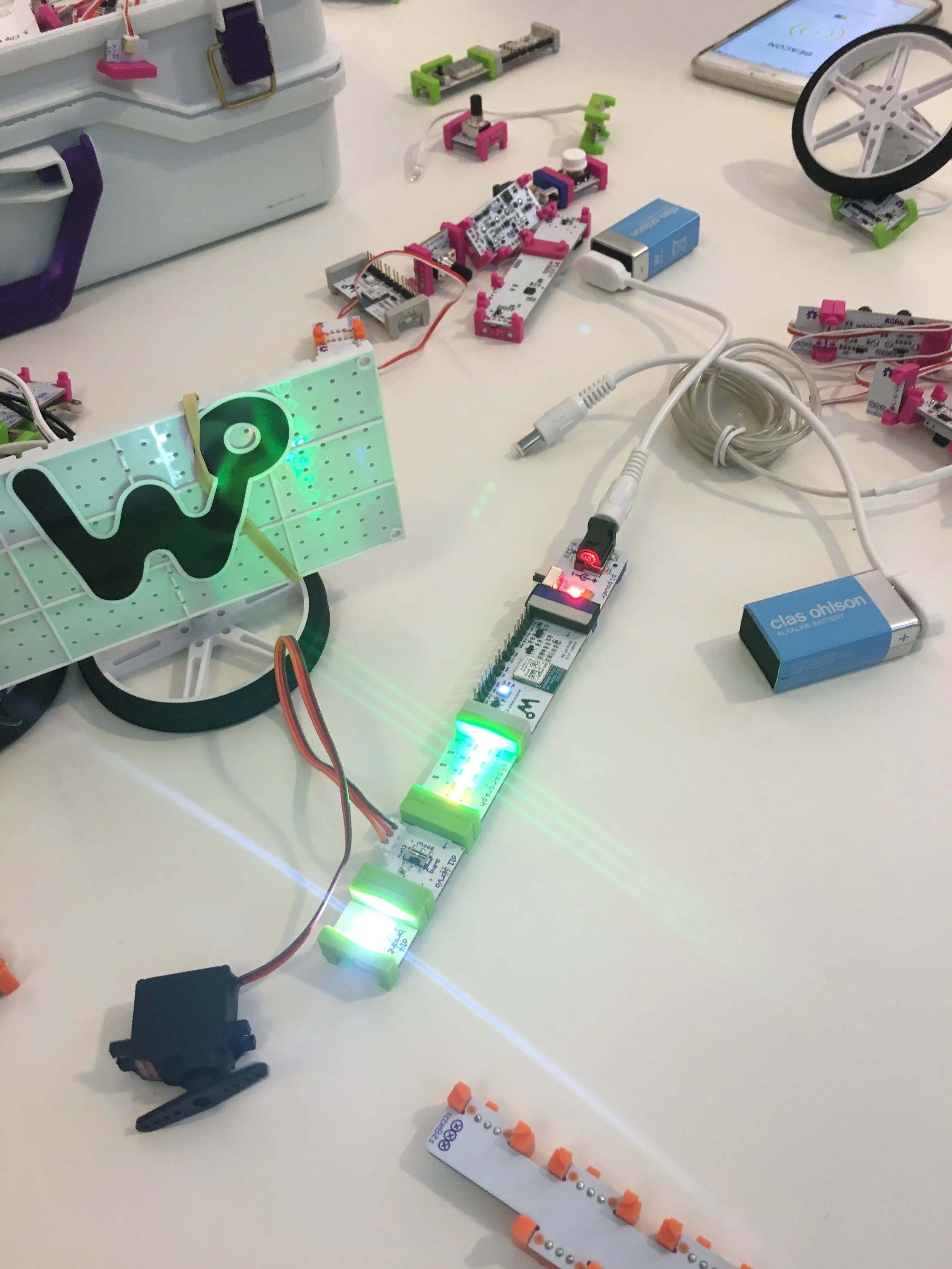 Like Lego for IoT.