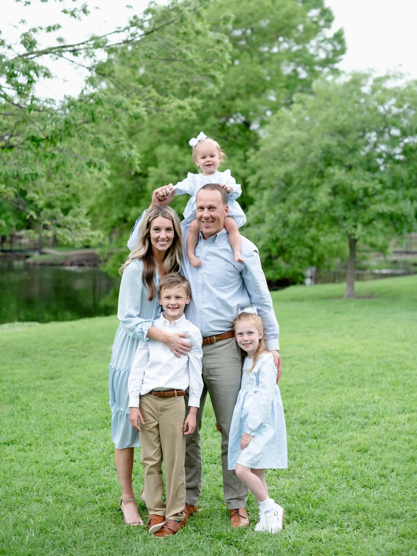 Everyone always thinks that fall is the best time to do family pictures, when really, spring and summer dare I say are my favorites!

Dallas Family Photographer
DFW Family Photographer

#mollycoulterphotography #dallasfamilyphotographer #dallasphotog