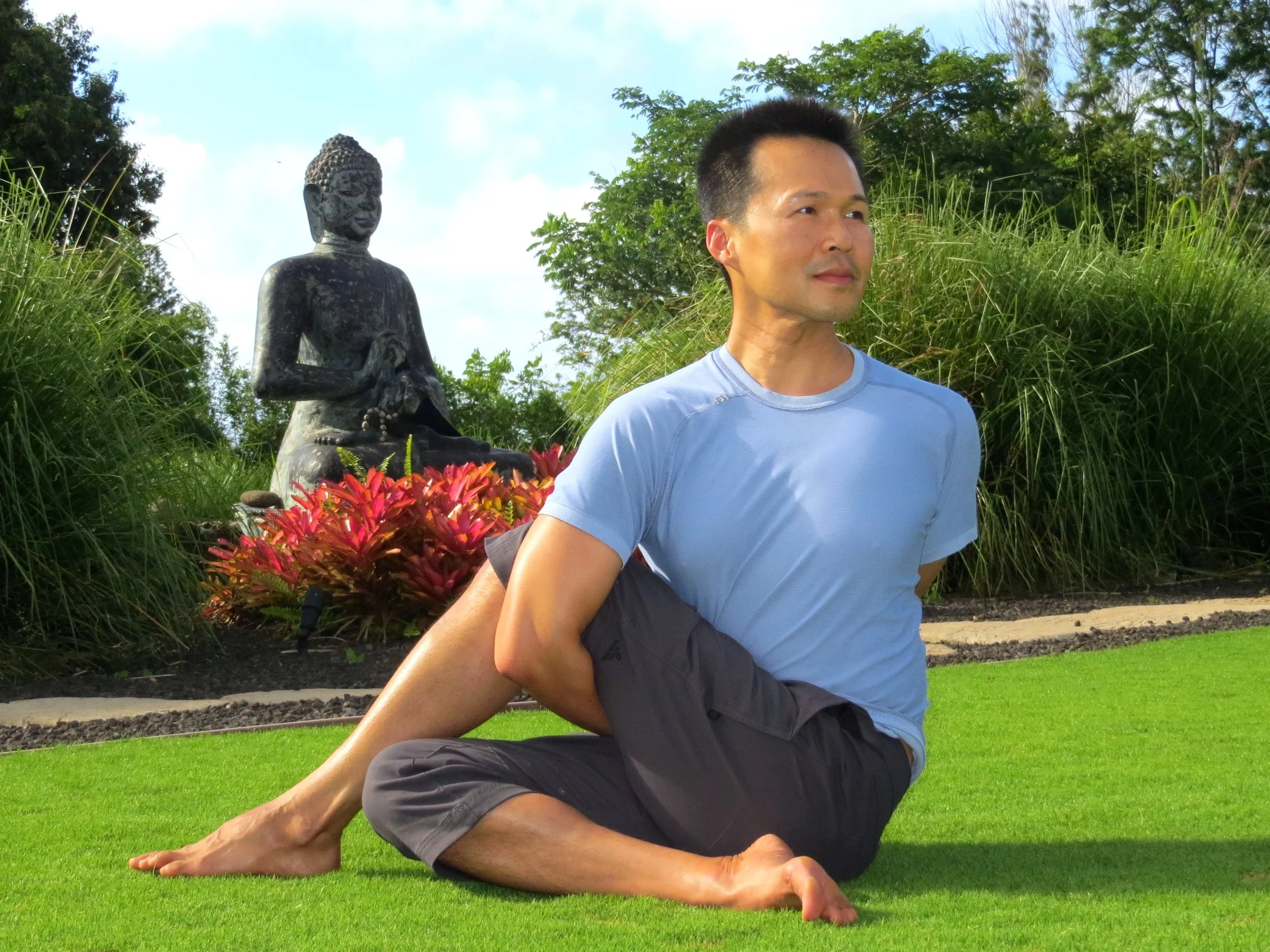 Bay Area Yoga Teacher Highlight: Tom Lee