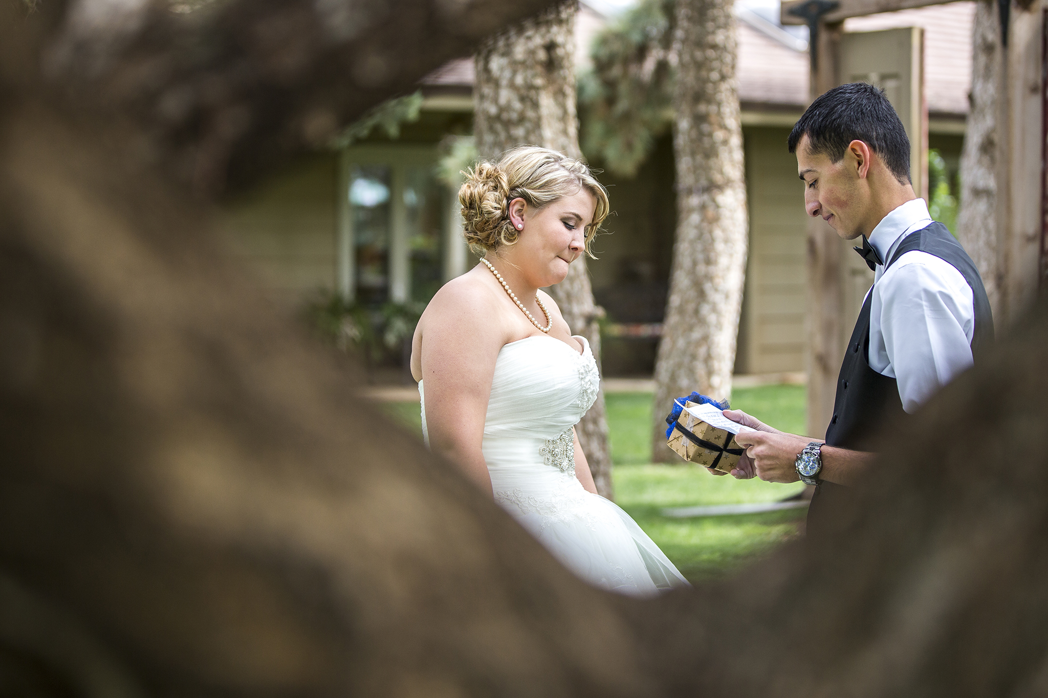 First look, gifts, bride and groom