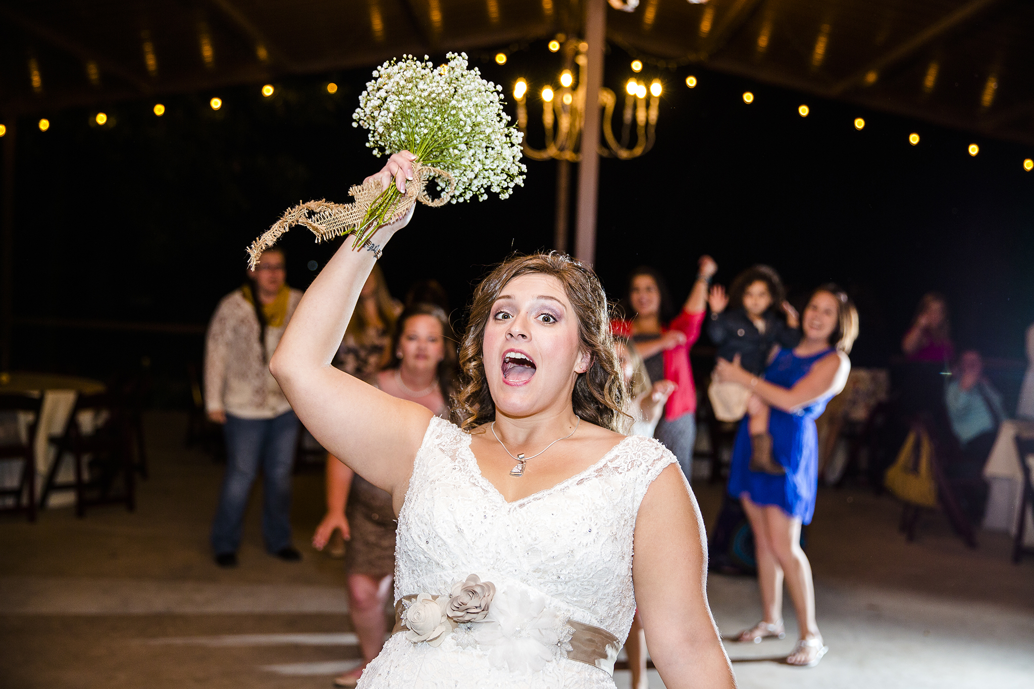 Lubbock Wedding Photography Wedding Photographer Walnut Tree Bouquet Toss