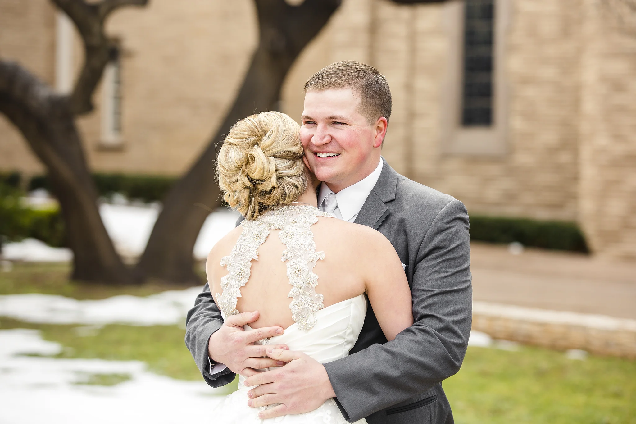 groom reaction, bride and groom, first look