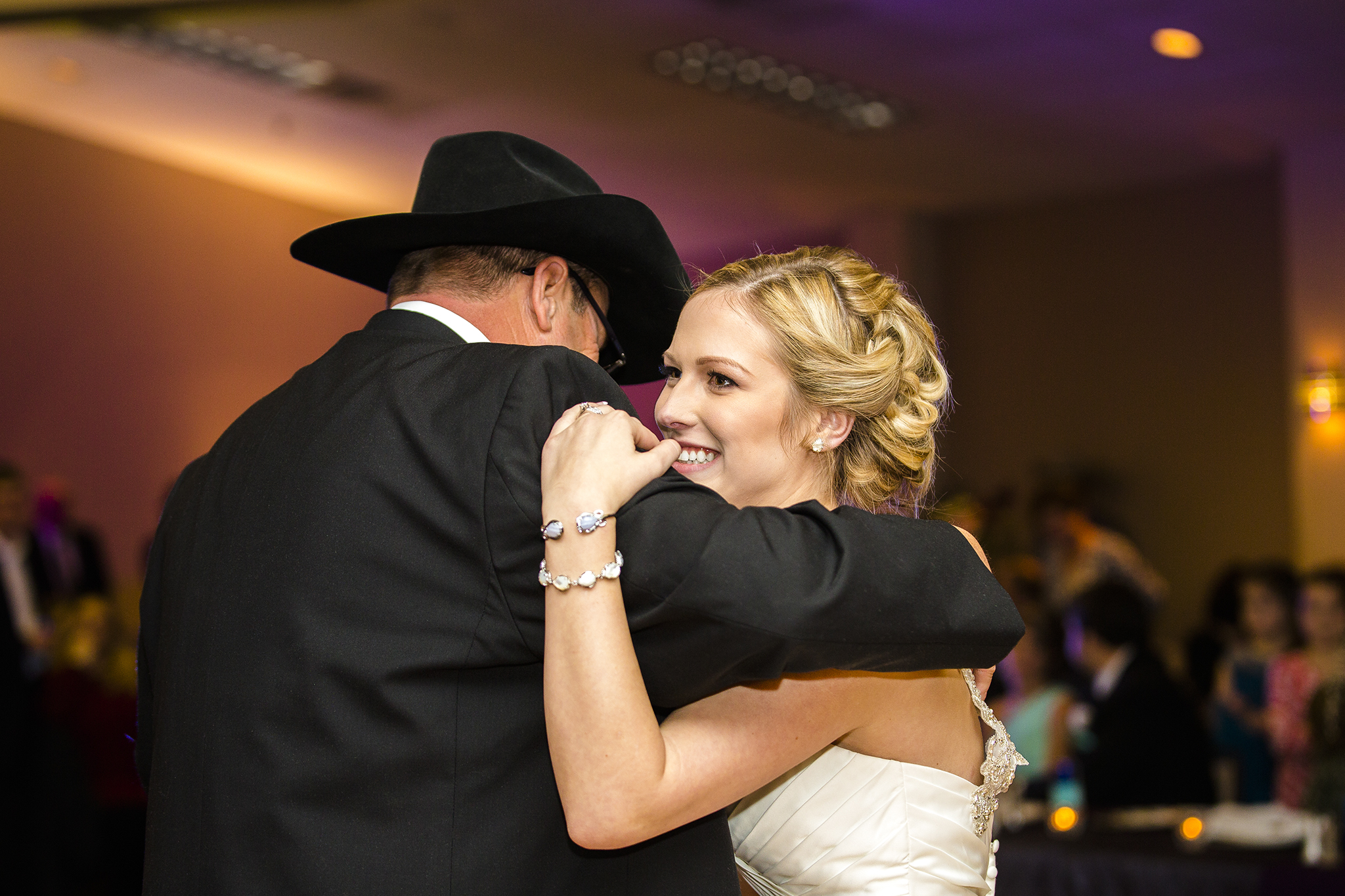 father daughter dance, wedding reception, sweet