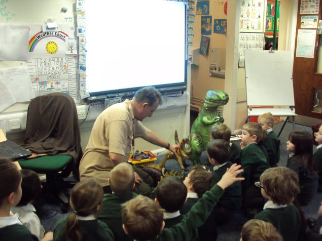  We were very interested in dinosaurs and had lots of questions. 