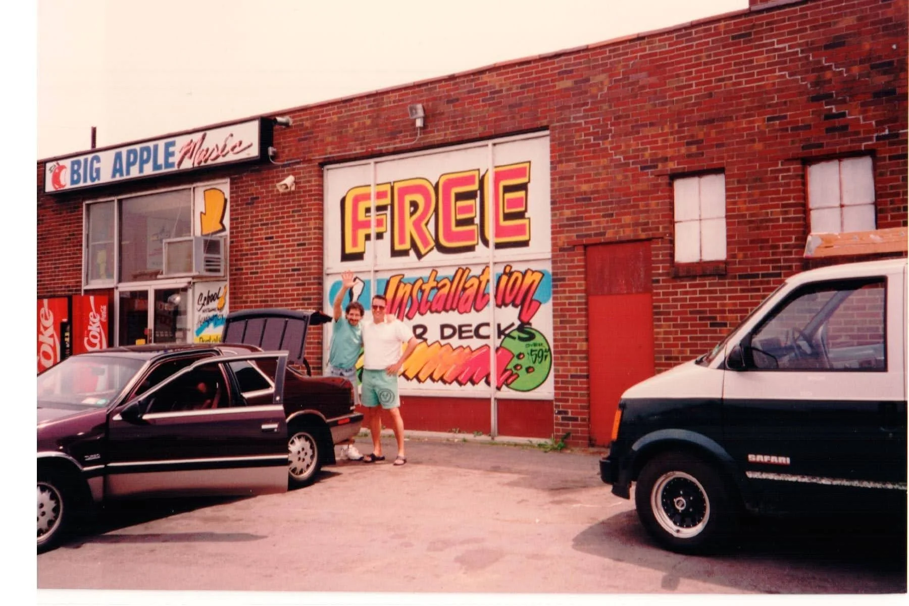 TOMM SIGNS_C20016.jpg