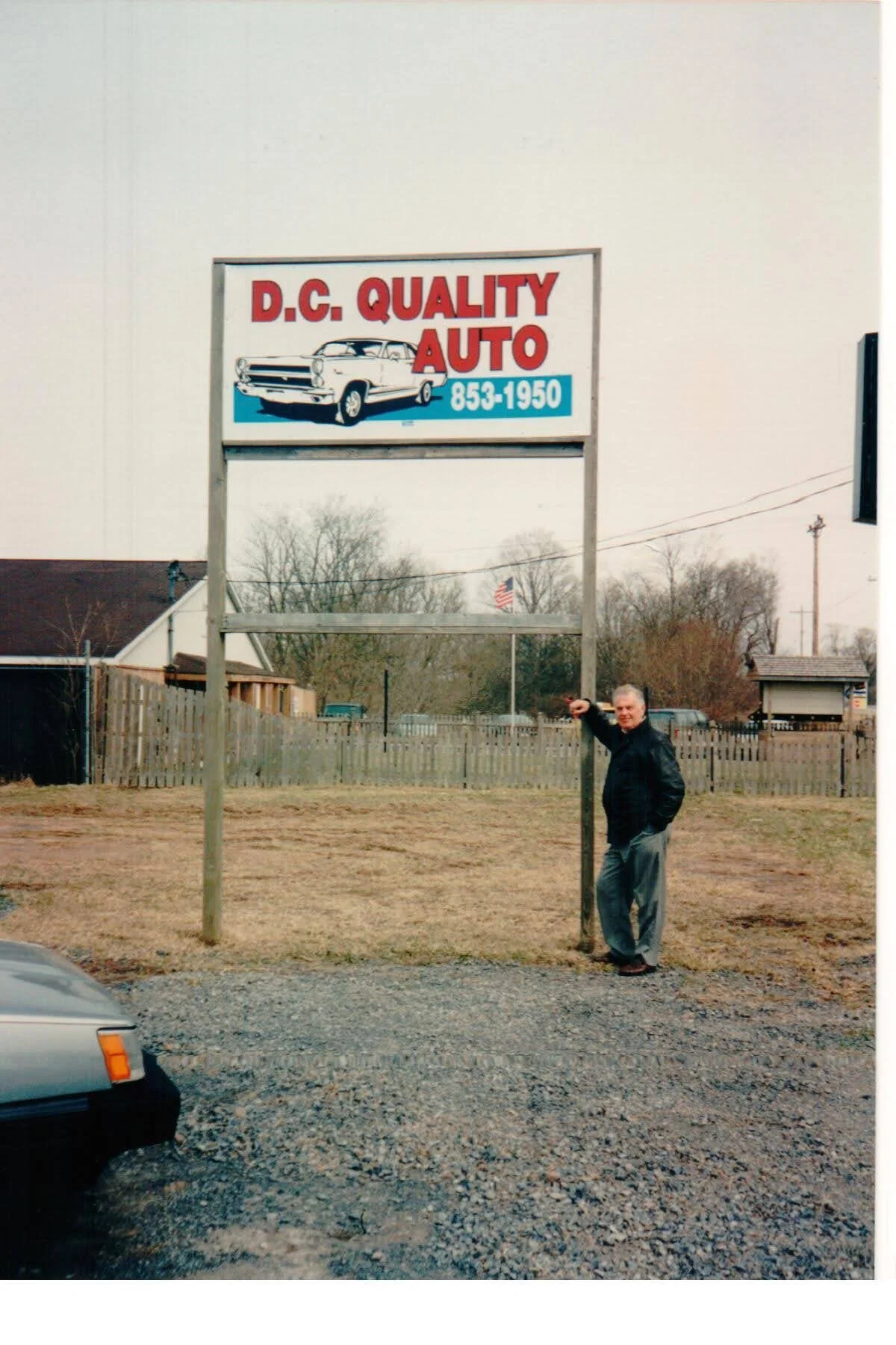 TOMM SIGNS_C10005.jpg