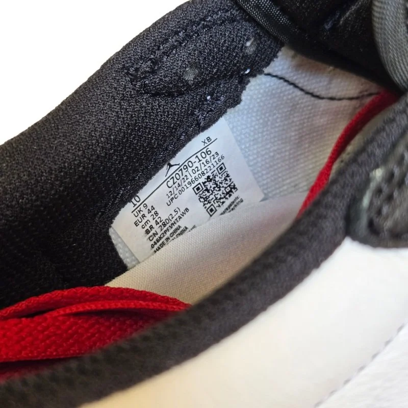 1low og Black Toe3.jpg