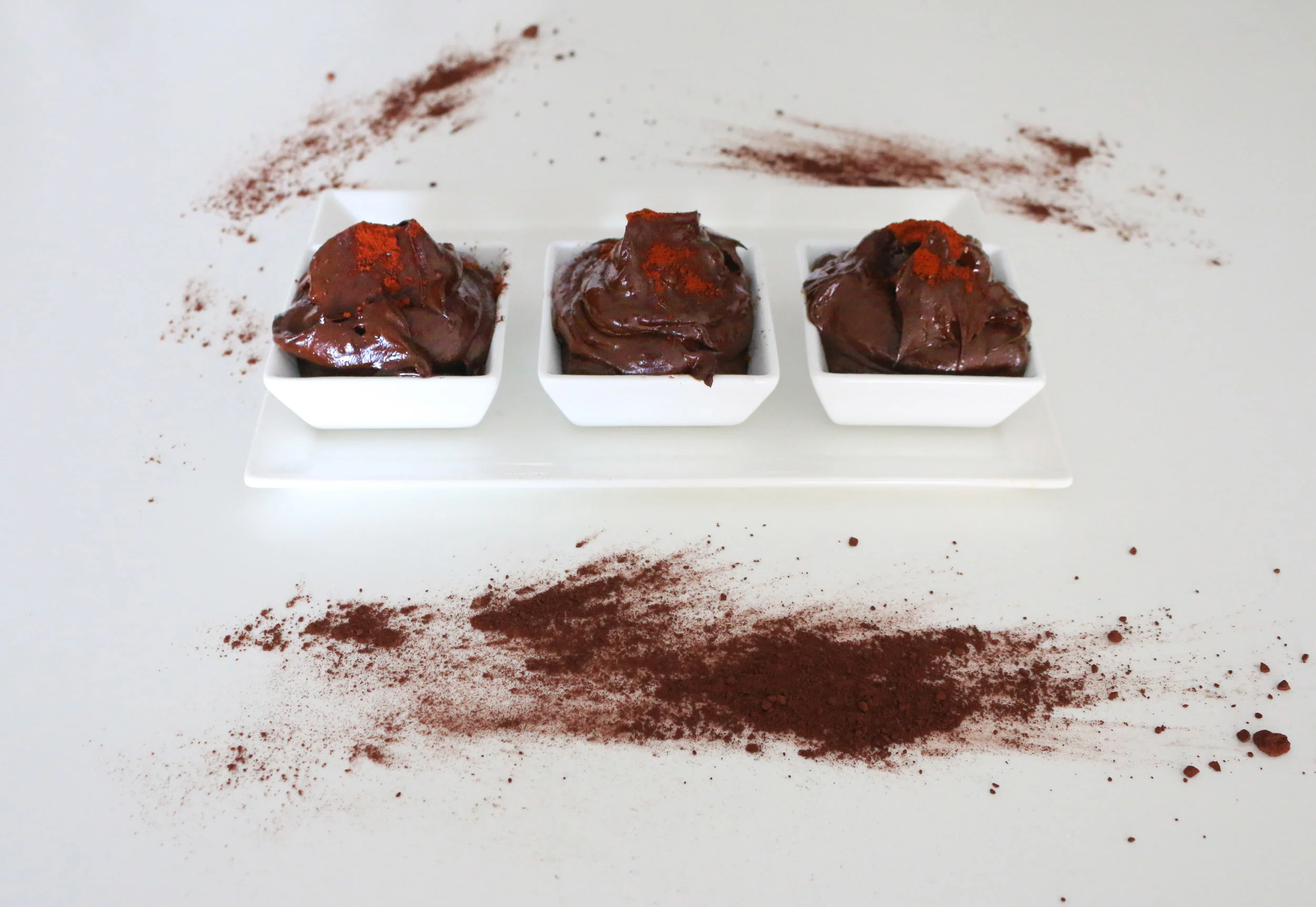 Vegan-avocado-chocolate-mousse-gourmandesante