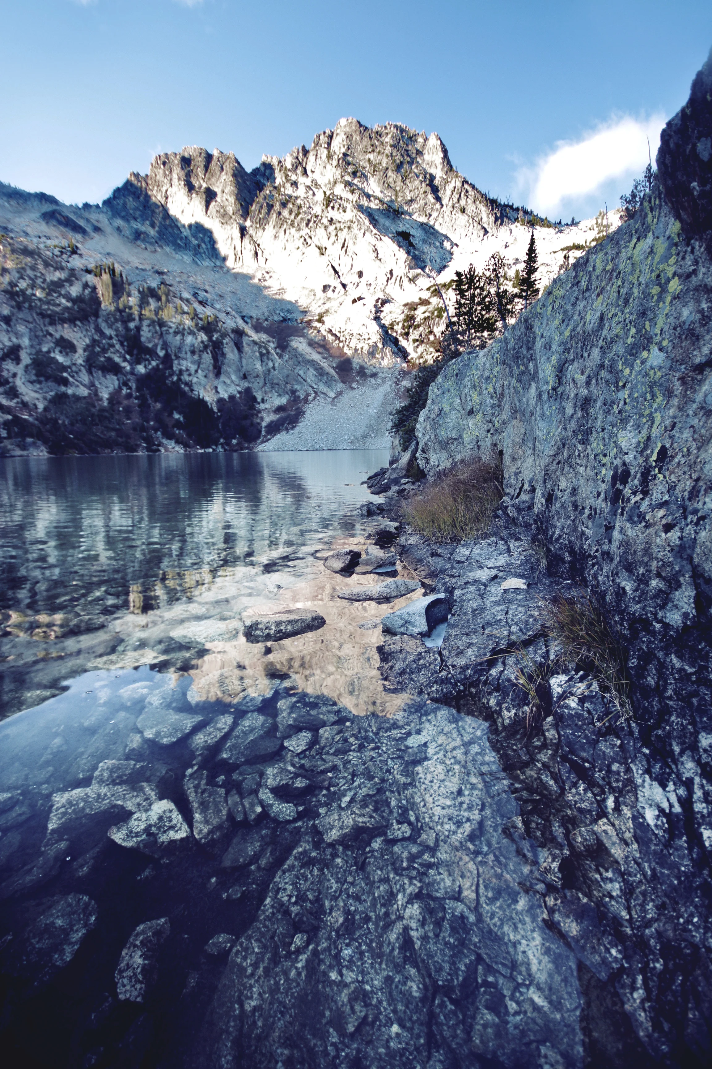 ALPINElake.jpg