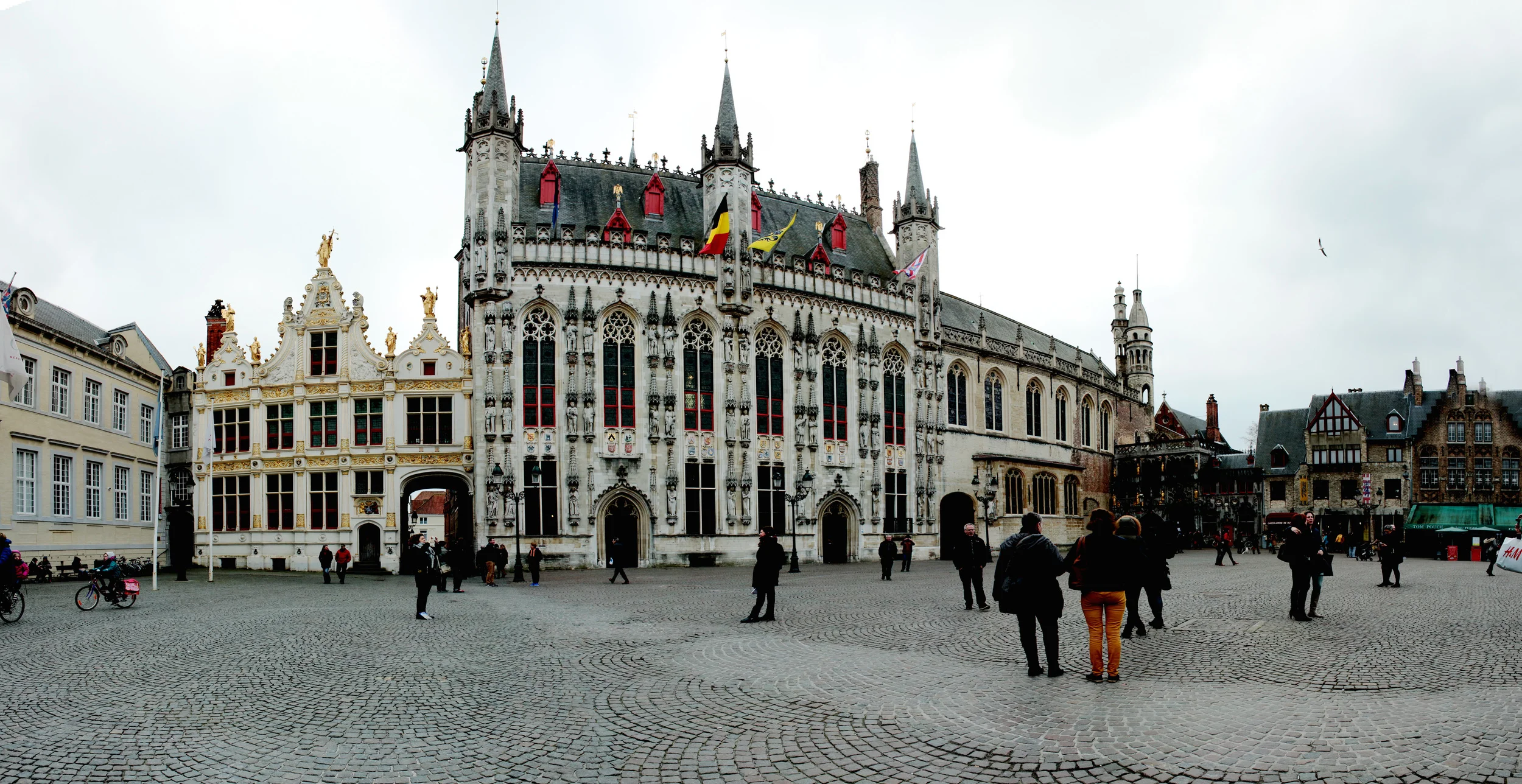 BRUGEScourtyard.jpg