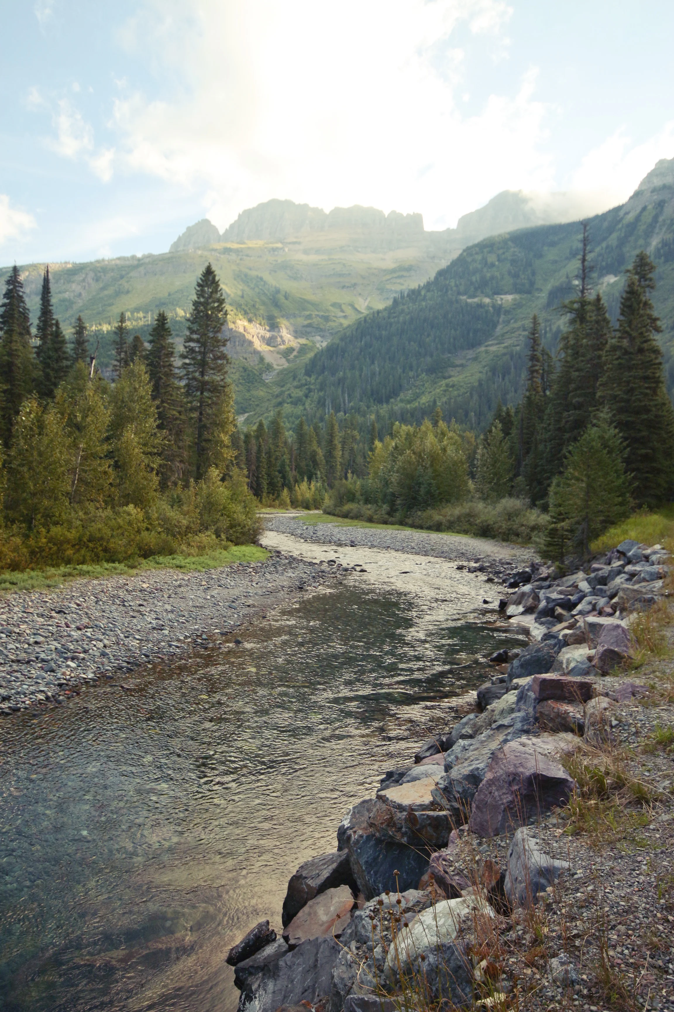 GLACIERriver1.jpg
