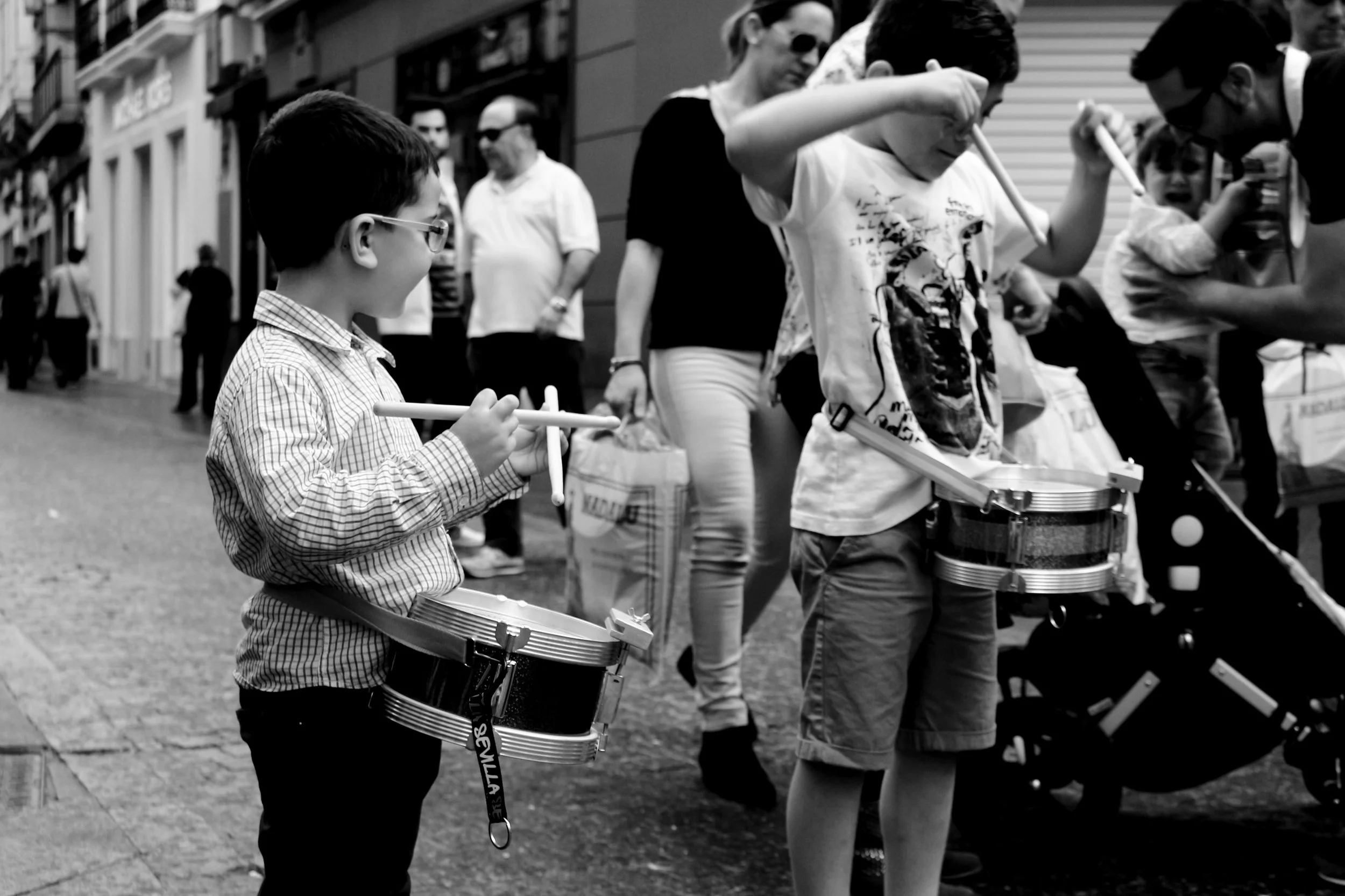 SEVILLAdrummer.jpg