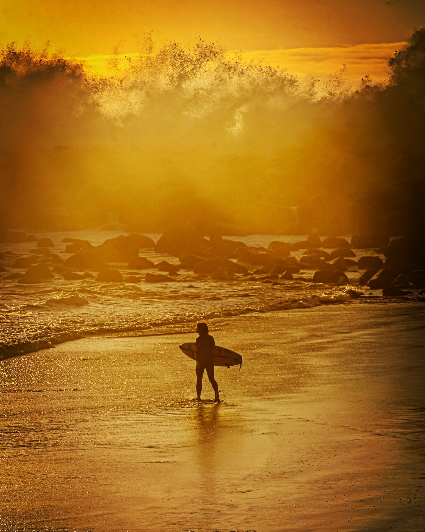 Alchemy&hellip;
.
.
.
.
.
.
.
#alchemy #surf #gold #jetty #FujiFilm #MorroBay