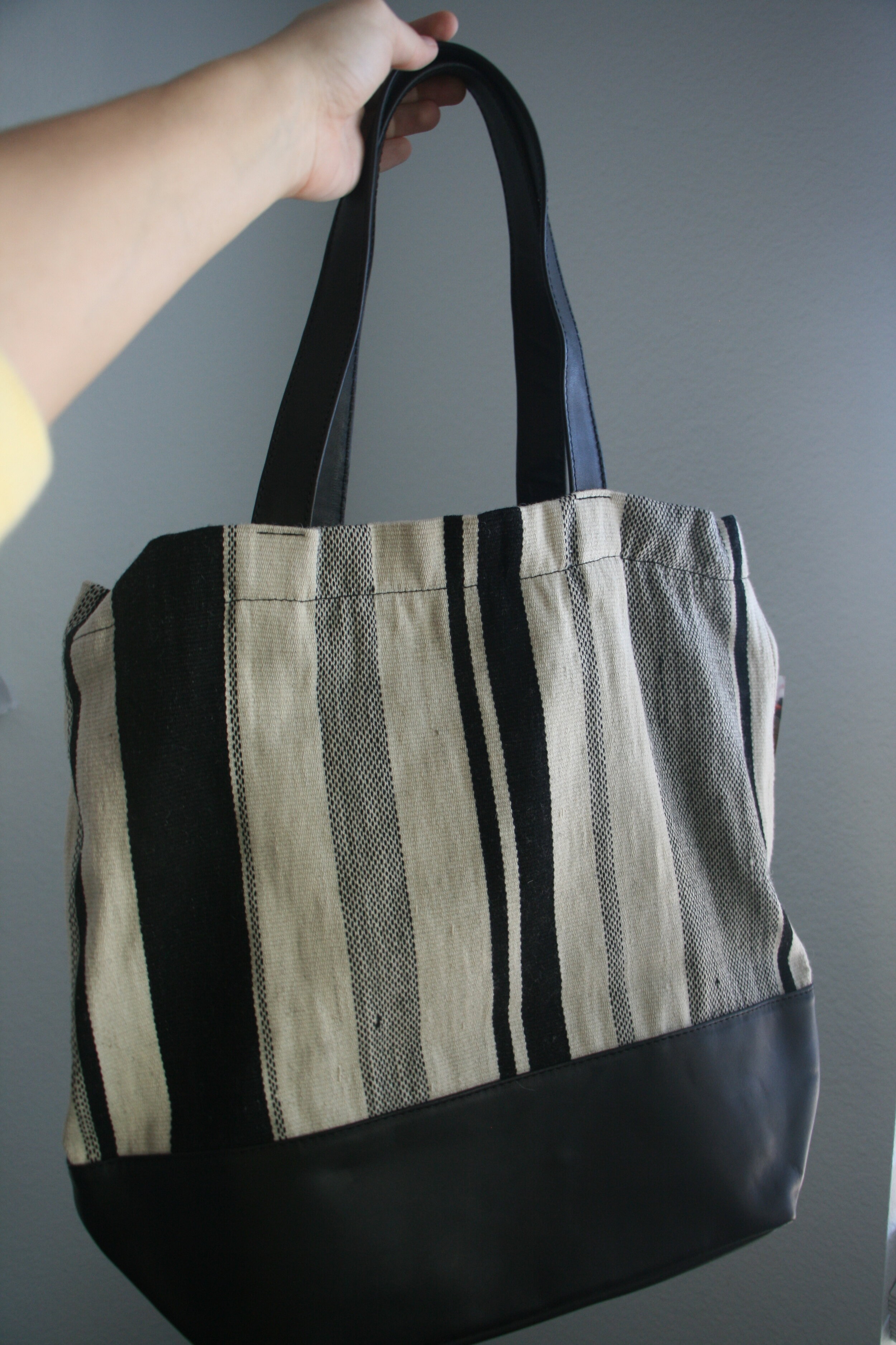    Threads of Peru    Artisan: Teofila  Fiber: Wool  Community: Huaran  Brand: Threads of Peru 