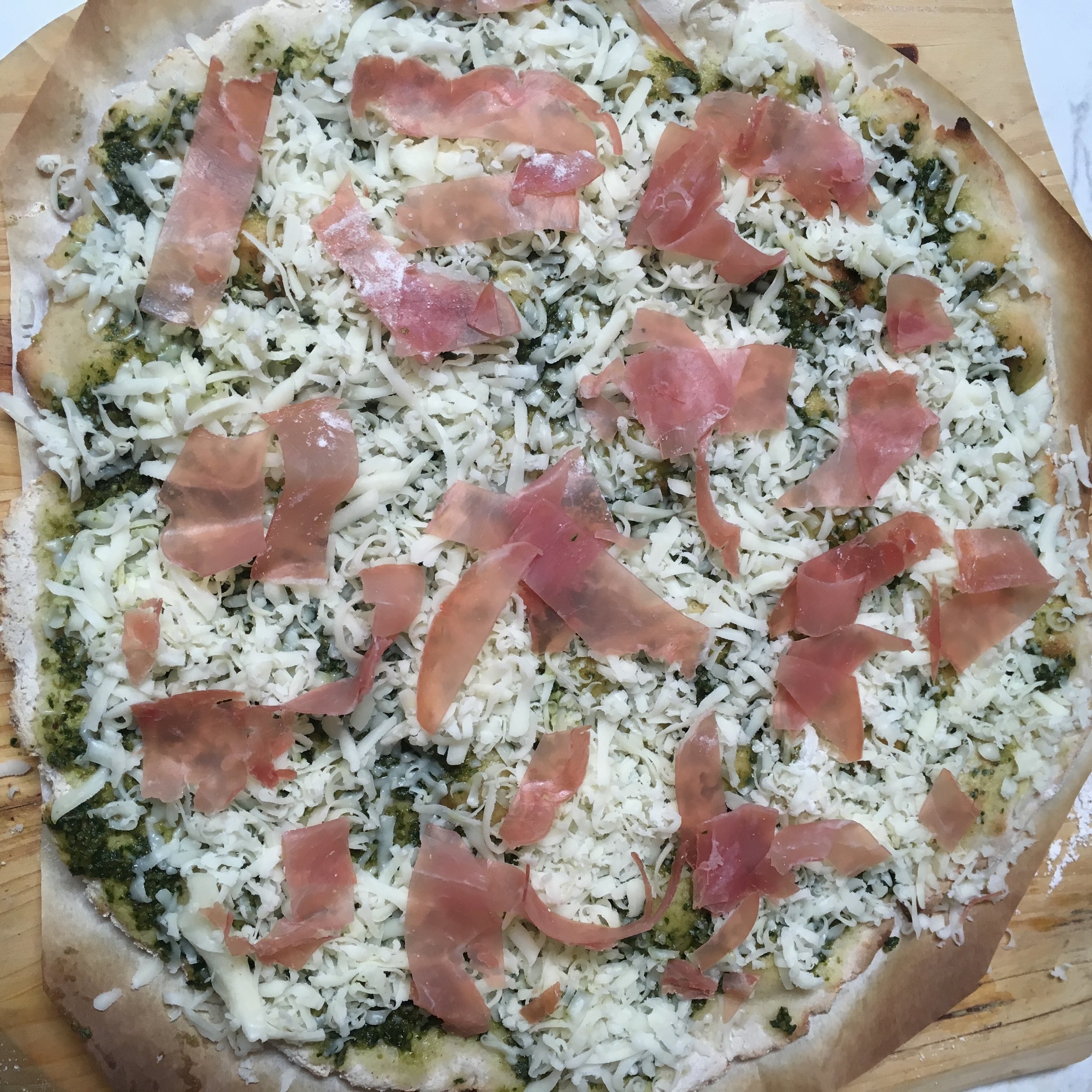 pizza with prosciutto 