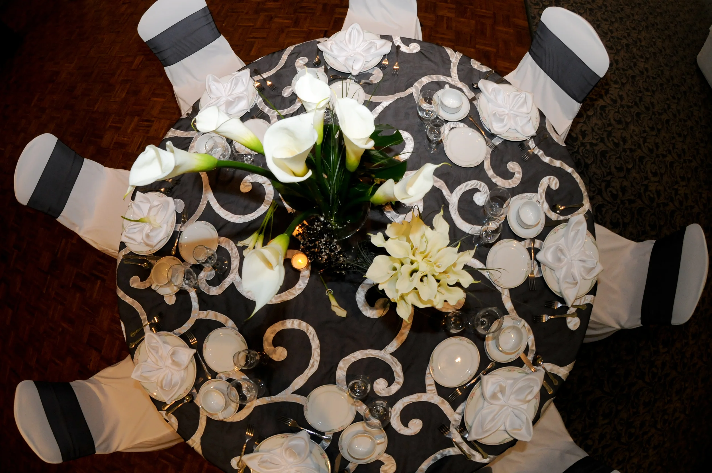 table-settings_7754999170_o.jpg