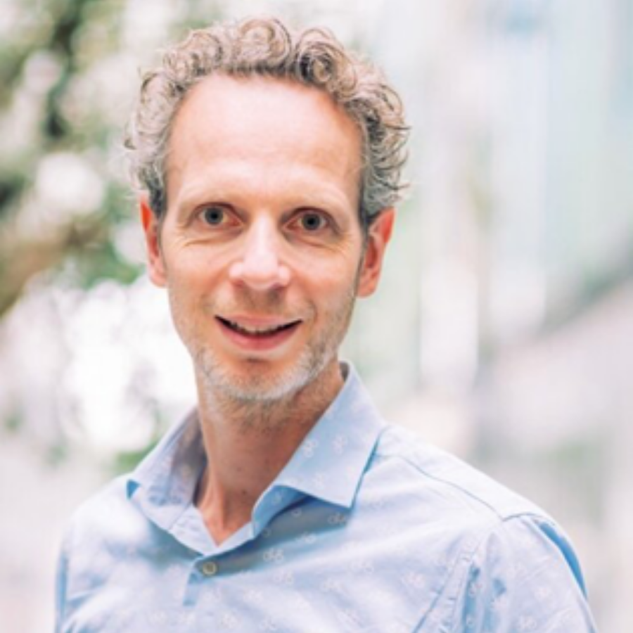 Ernst Schipper_square.png