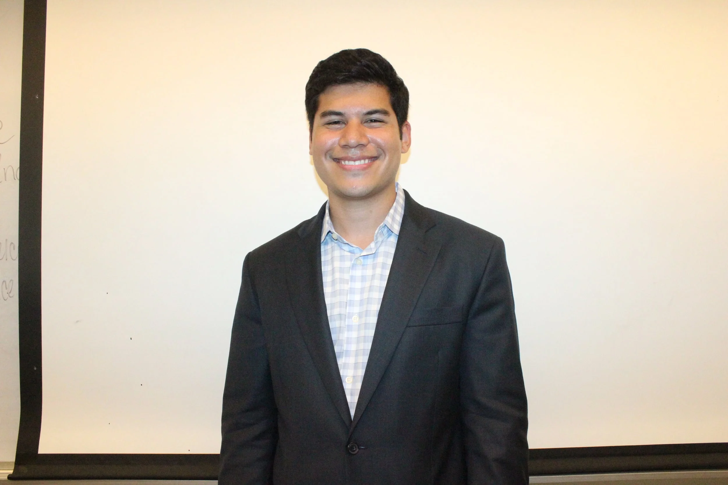 Bruce Gomez , Co-Logistics Chair